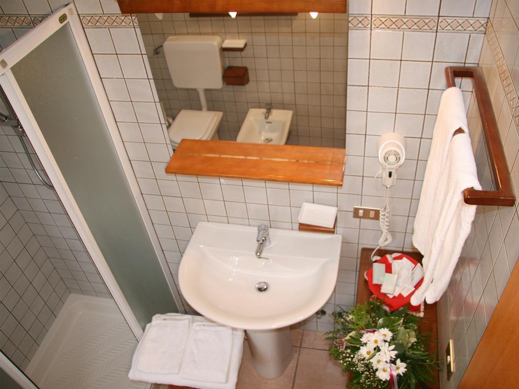 Gelindo Dei Magredi Hotel Vivaro Cameră foto