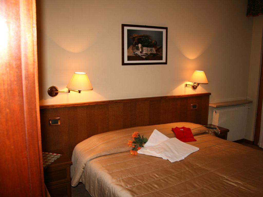 Gelindo Dei Magredi Hotel Vivaro Cameră foto
